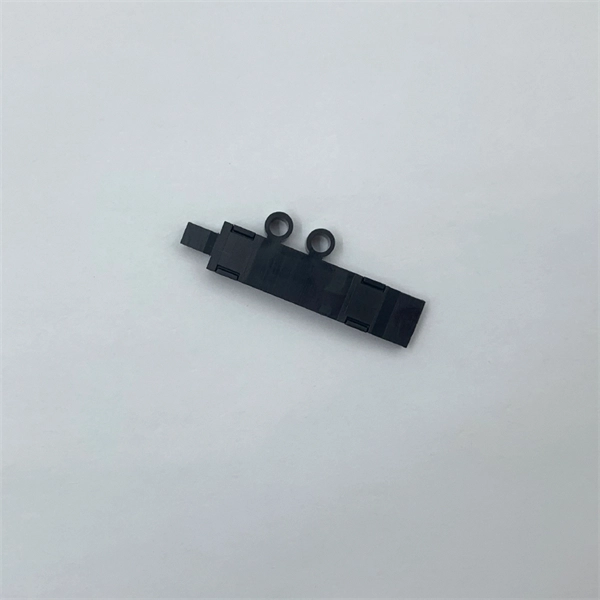 How many gigabytes is the LR port optical module configured with 